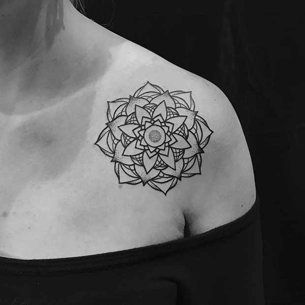 Women's Floral Collar Bone Mandala Tattoo
