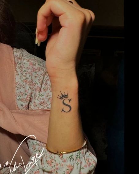 Alphabet S with Crown Tattoo