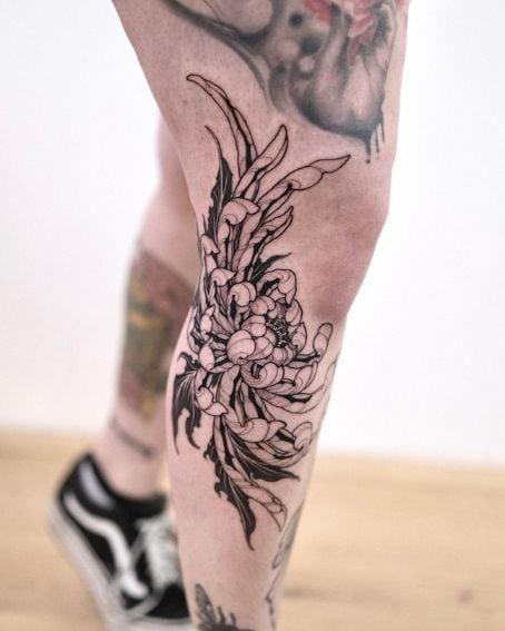 Knee Chrysanthemum Tattoo Design