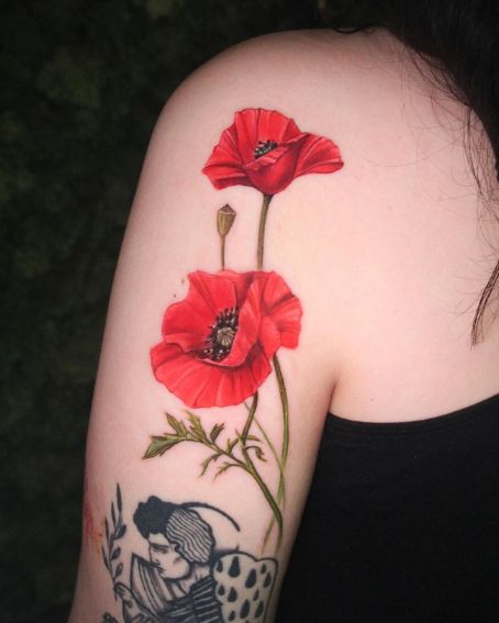 Tattoo of Two Poppy Flowers on Shoulder